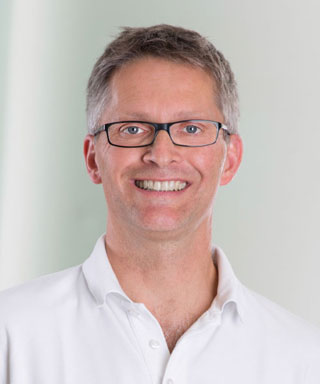 Dr. med. Jens Groß